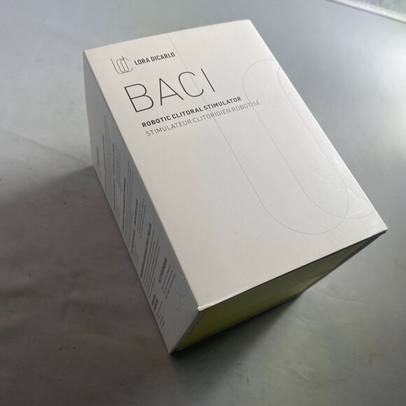 Lora DiCarlo Baci Robotic Clitoral Massager NWB - Picture 4 of 5